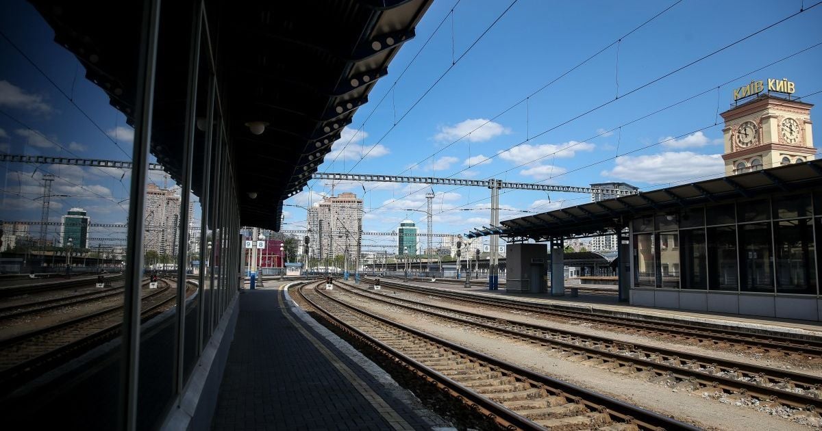 "Укрзализныця" вернула уже 130 млн грн за билеты на поезда, которые отменили из-за карантина