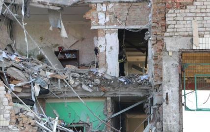 Ракетний удар по Дніпру: семеро осіб поранено, серед них дитина