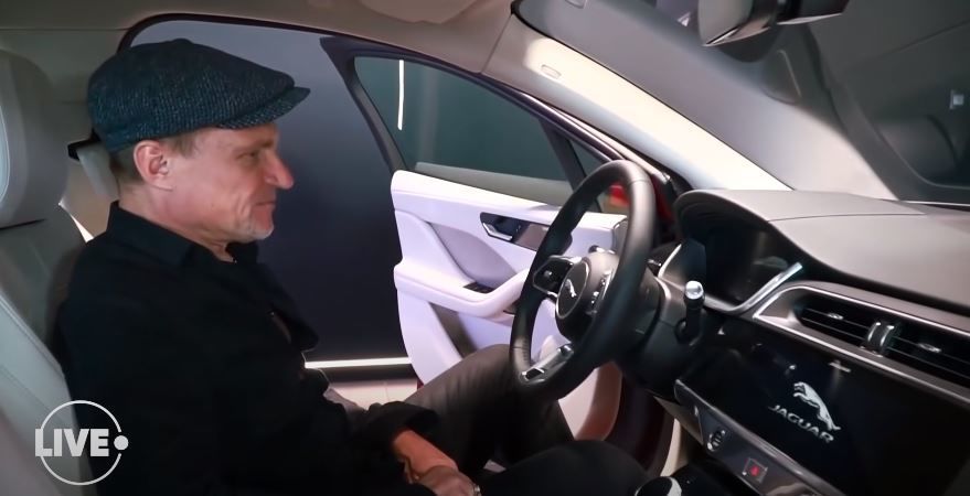 Машина Олега Скрипки / © скриншот з відео