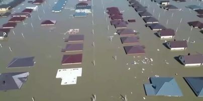 Оренбург продовжує йти під воду