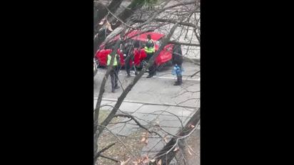 У Києві поліція жорстко затримувала чоловіка без ноги