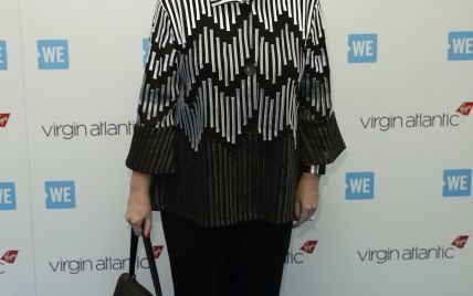 В полосатой рубашке и питоновых балетках: экс-премьер-министр Австралии Джулия Гиллард на конференции