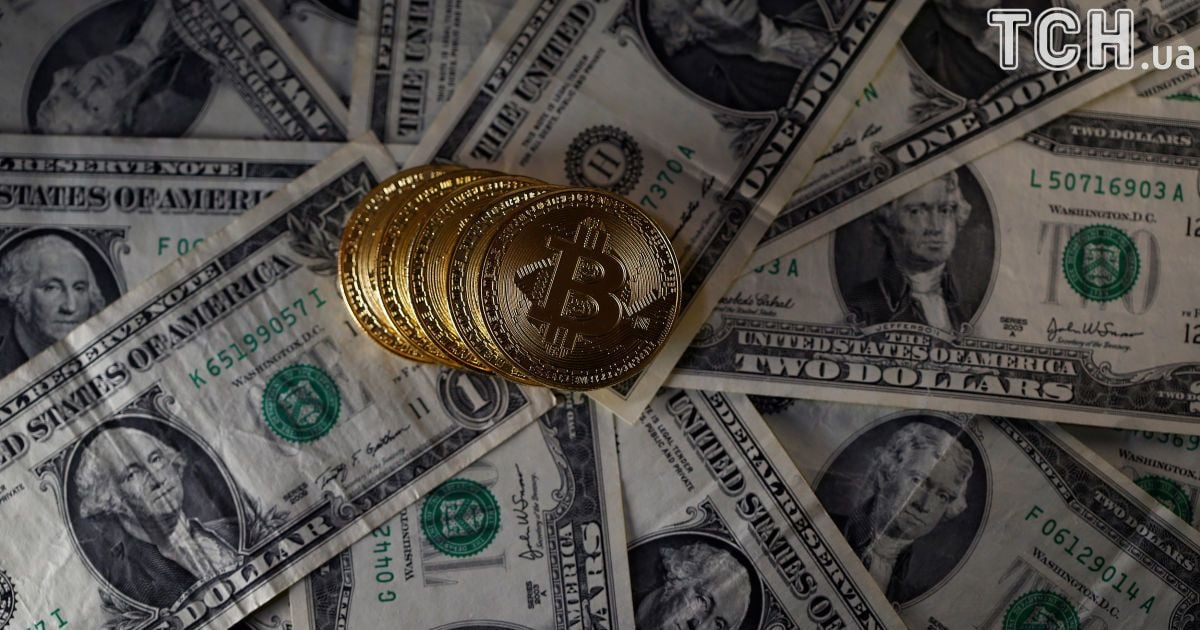 Bitcoin обновил рекорд стоимости и приблизился до 9 тысячам долларов