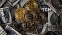 Биткоин обошел фунт и рубль за валютной капитализацией 