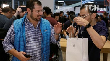 Старт продажів IPhone Xу світі_12 / © Reuters