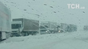 фури в снігу на одеській трасі_1 / © Фото Светланы Москаленко/ТСН.ua