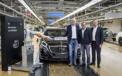 В Зиндельфингене с конвейера сошел 20 000 000-й  Mercedes-Benz (видео)