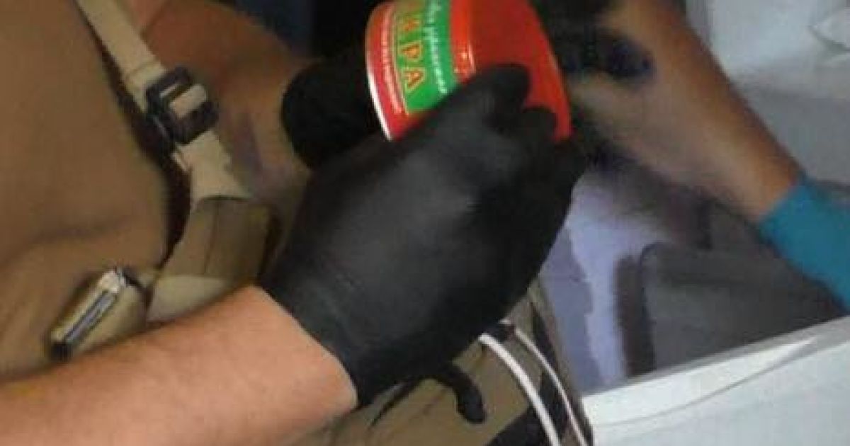 Вилучені речі у камері бійців Торнадо_7 / © facebook/Андрій Лисенко