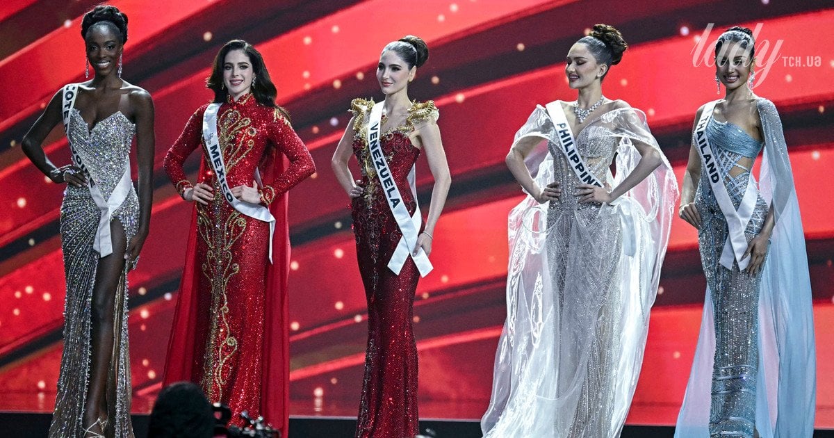 Міс Кот-д'Івуар, Міс Мексика, Міс Венесуела, Міс Філіппіни, Міс Таїланд позують під час фінального конкурсу.