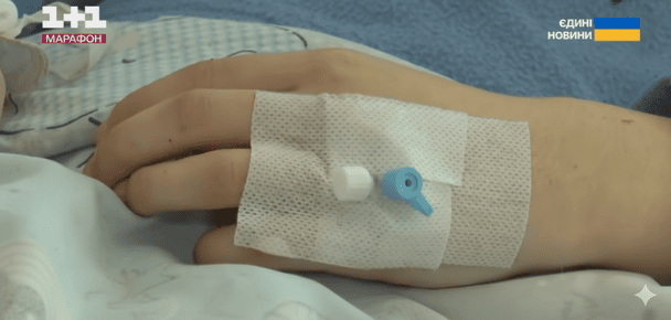 Підліткова жорстокість: дівчинка потрапила до лікарні після “прогулянки” з подругами