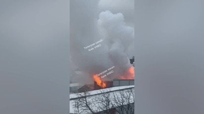 У Солом'янському районі Києва палає будівля