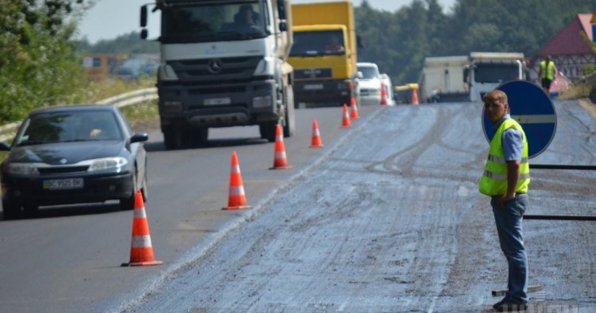 Между Львовом и Херсоном обещают капитально отремонтировать дорогу
