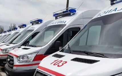 В Одесі трапився колапс через коронавірус: швидкі чекали в черзі, щоб доправити пацієнта до лікарні