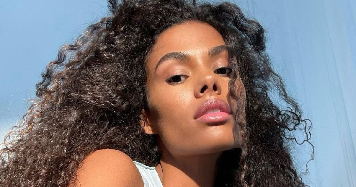 Тина Кунаки