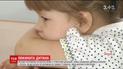 Жінка залишила трирічну дитину у лікарні і втекла