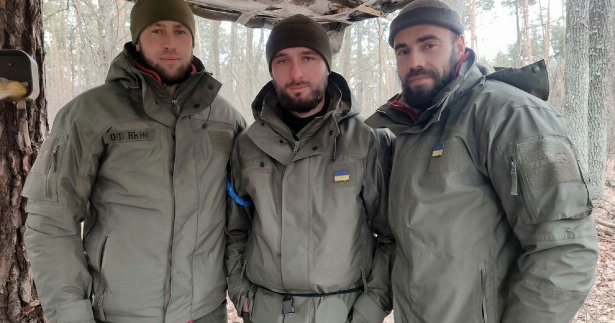 Один позивний на трьох - "Пікап": як троє друзів із Прикарпаття вдруге разом поїхали на війну