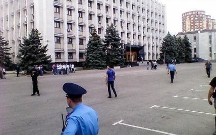 Правоохранители обыскивают Одесский облсовет