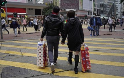 Π ΠΠ²ΡΡΡΠ°Π»ΠΈΠΈ Π² Π³Π°Π·Π΅ΡΡ Π΄ΠΎΠ±Π°Π²ΠΈΠ»ΠΈ ΡΡΡΠ°Π½ΠΈΡΡ ΠΈΠ·-Π·Π° ΠΎΡΡΡΠΎΠ³ΠΎ Π΄Π΅ΡΠΈΡΠΈΡΠ° ΡΡΠ°Π»Π΅ΡΠ½ΠΎΠΉ Π±ΡΠΌΠ°Π³ΠΈ