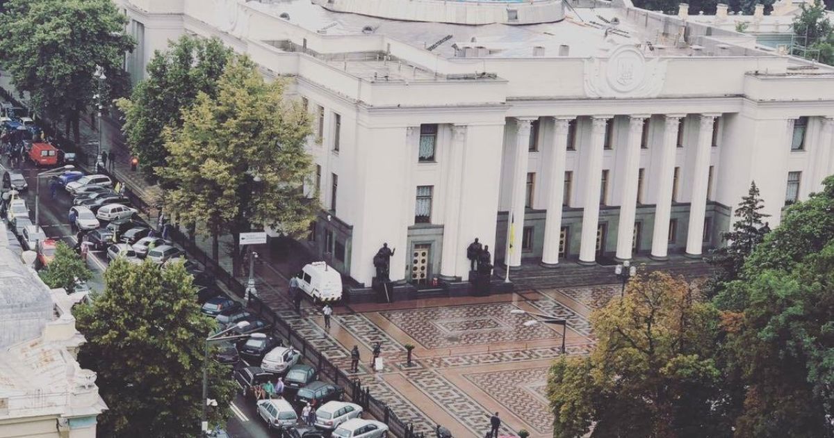 Експерт розповів, чому Верховна рада не ухвалить Закон про "євробляхи"