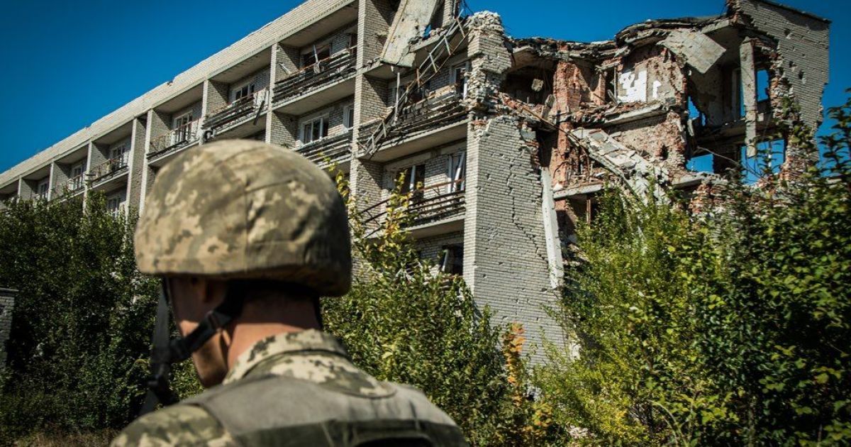 За добу бойовики 8 разів порушили "тишу" на Донбасі: один воїн ООС дістав бойове травмування