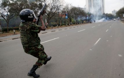 В Кении исключенній из школы ученик застрелил шестерых и ранил 18 человек в учебном заведении