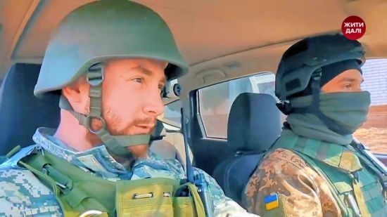 Росіянин спалив паспорт країни-агресора і став на захист України