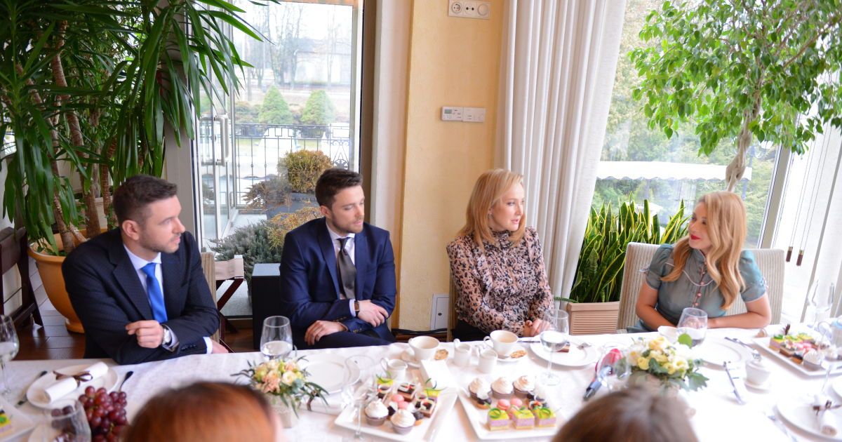 Тина Кароль встретилась с актерами &laquo;Хозяйки&raquo; / © пресс-служба канала "1+1"