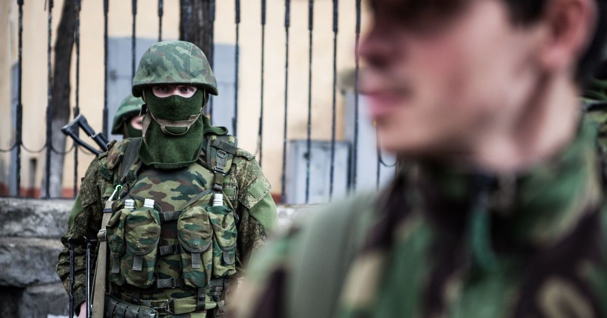 В оккупированном Донецке российские военные избили местного жителя - разведка