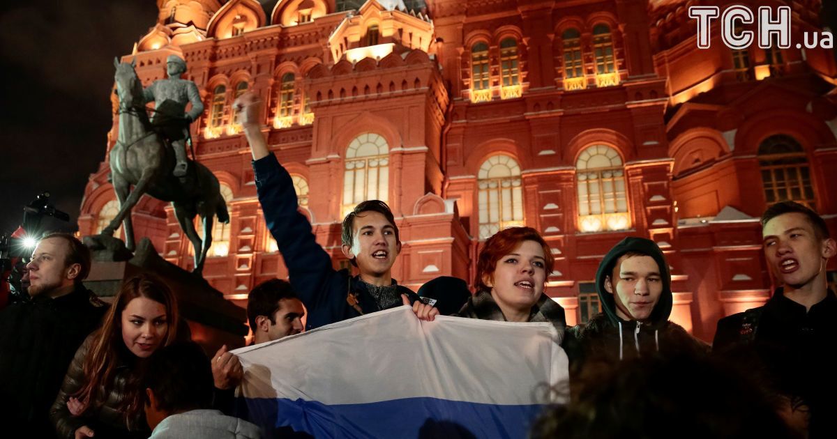 У Москві жорстко розігнали учасників нічної акції проти Путіна