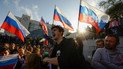 У РФ на протестах опозиції в день народження Путіна уже затримали понад сотню осіб 