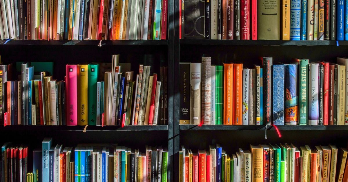 Книги, изданные до 1991 года, будут храниться в книгохранилищах