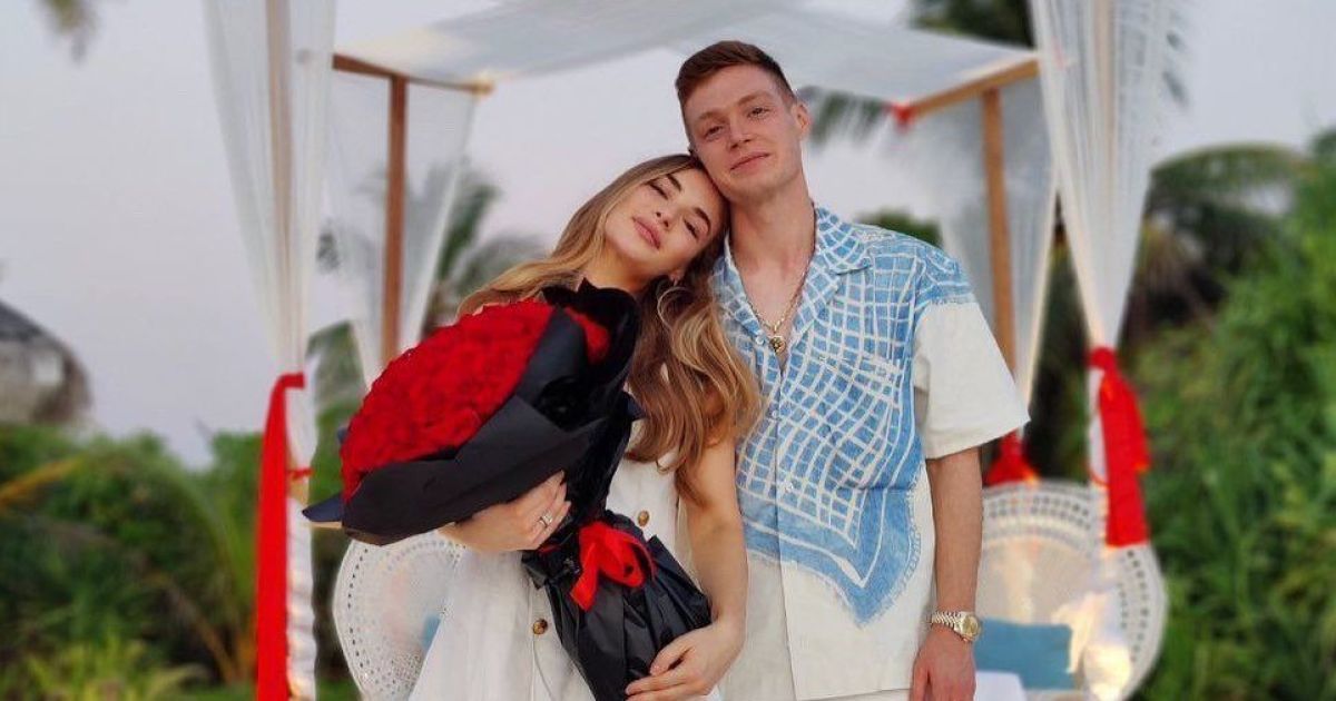 На берегу океана: лидер "Динамо" сделал предложение своей девушке (фото)