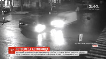В Ровно пьяный мужчина угнал авто и попал в ДТП
