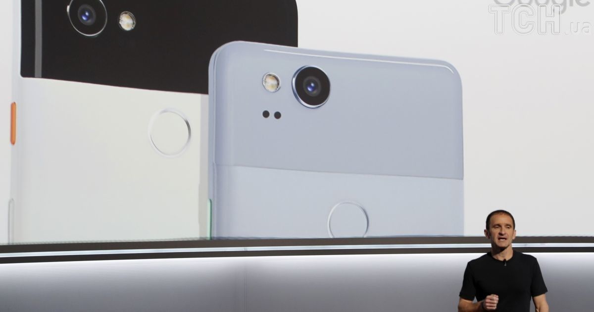Google показала два нових смартфона - Pixel 2 і Pixel 2 XL. / © Reuters