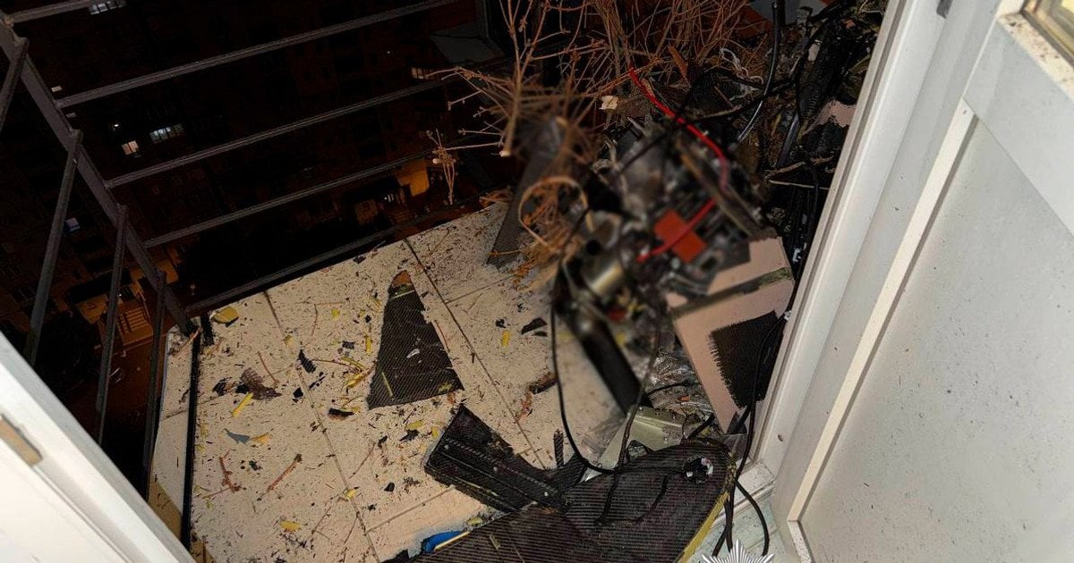 В Киеве два "Шахеда" влетели в квартиры и не разорвались