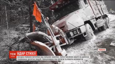 Рекордну кількість ДТП через сильні снігопади зафіксували у Румунії
