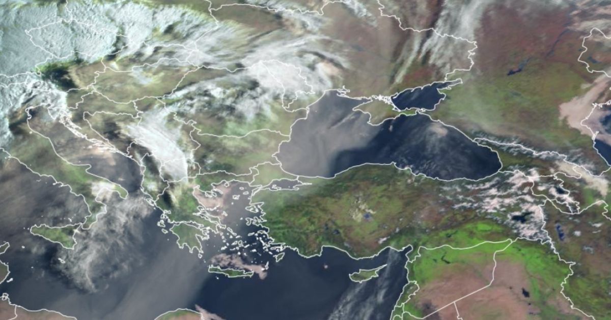 Пил з Сахари прийшов до України. Супутниковий знімок EUMETSAT.