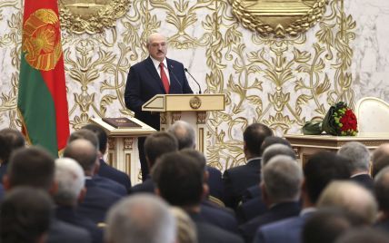 Видео присяги Лукашенко появилось в Сети, а в прямом эфире вместо инаугурации показали мелодраму