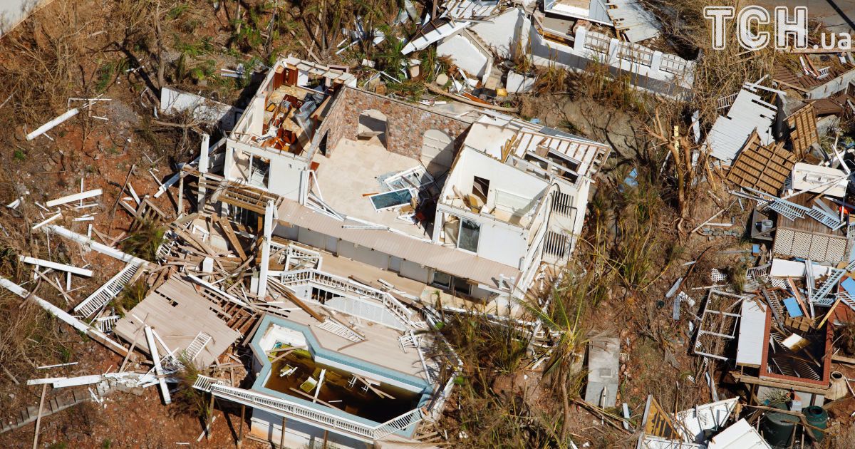 Зруйновані будинки у районі Круз Бей, острів Сент-Джон. / © Reuters