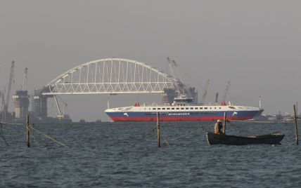 Порошенко поручил подать в суд на РФ из-за строительства Керченского моста