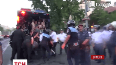 Участники пикета в Ереване опасаются выходить на улицу