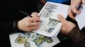 Куплені сьогодні марки можна було не лише погасити штемпелем «перший день», а й підписати у командирів штурмових бригад.