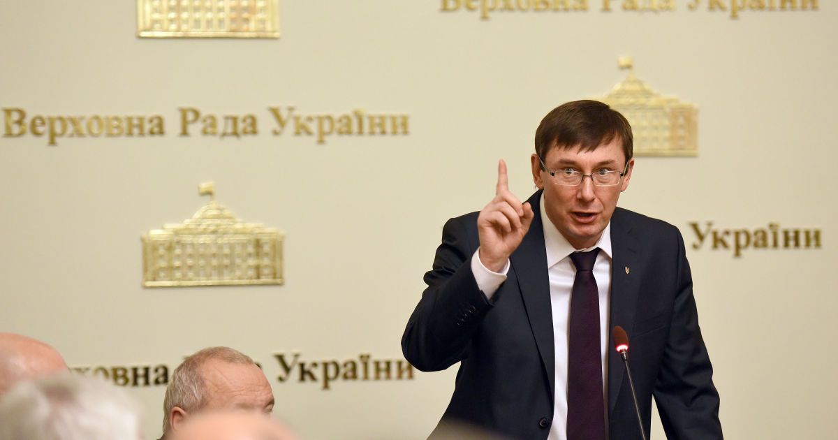 Он настаивает на срочном представлении в суд об изменении мер пресечения активистам
