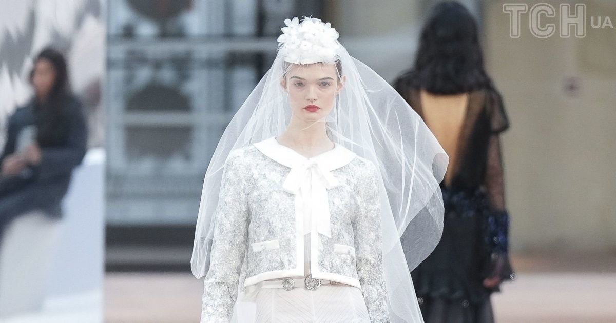 Показ Chanel коллекции весна-лето 2025 Haute Couture