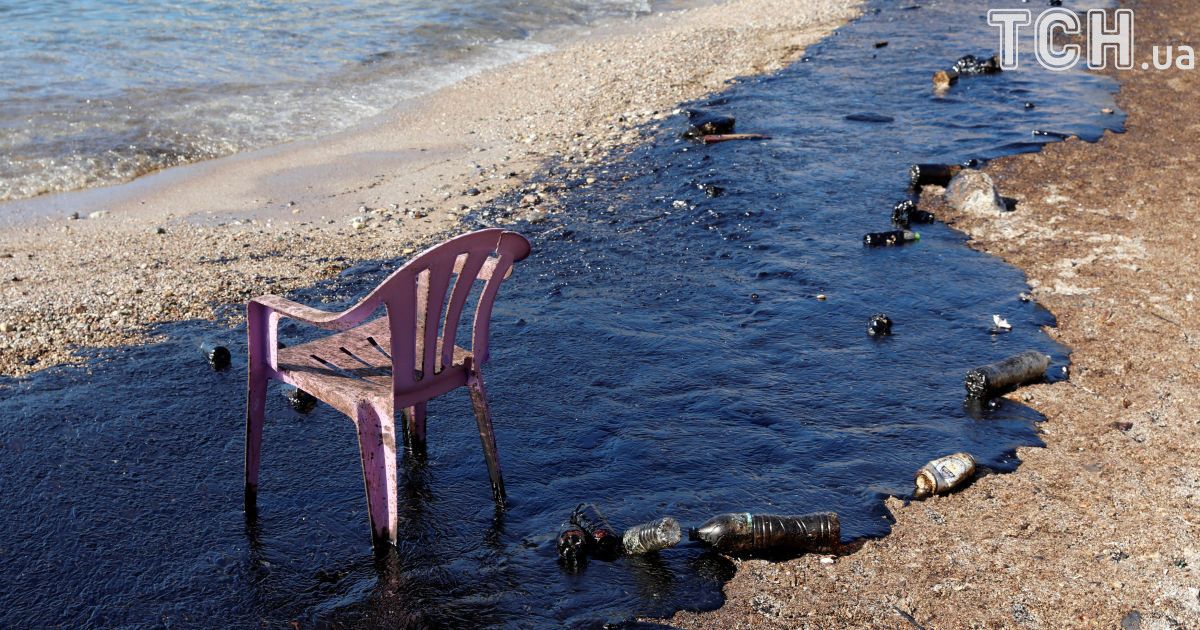 Нафта розлилася на острові Саламін у Греції_3 / © Reuters