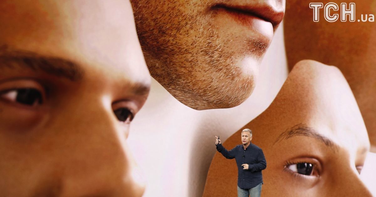 Головна новинка - iPhone 10. / © Reuters