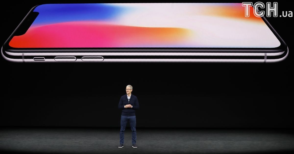 Головна новинка - iPhone 10. / © Reuters