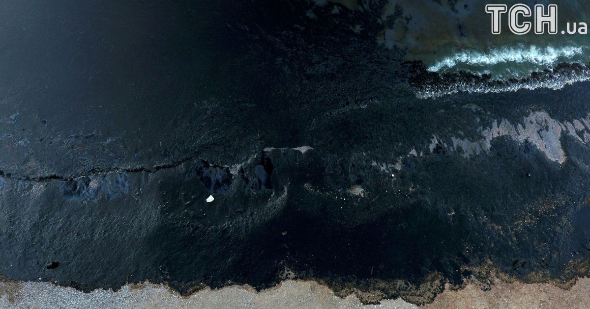 Нафта розлилася на острові Саламін у Греції_2 / © Reuters