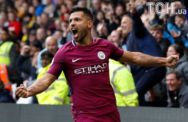 Агуэро оформил хет-трик / © Reuters