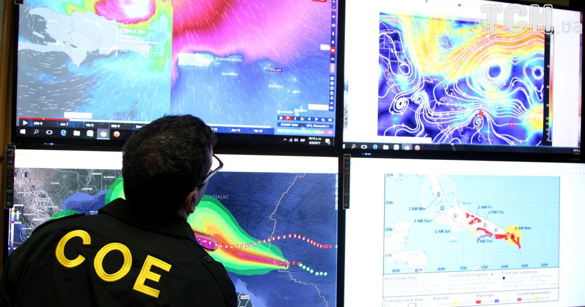 Евакуація та закупи у супермаркетах: як Кариби переживають атаку урагану десятиліття_5 / © Reuters